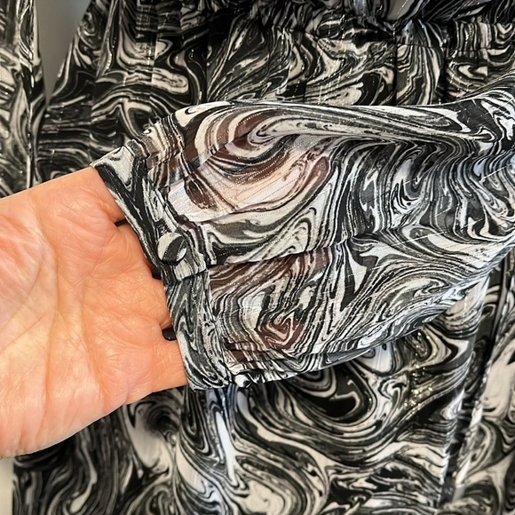 MICHAEL KORS NWOT Long Sleeve Georgette Printed Lined Dress, Size M - Picture 12 of 14